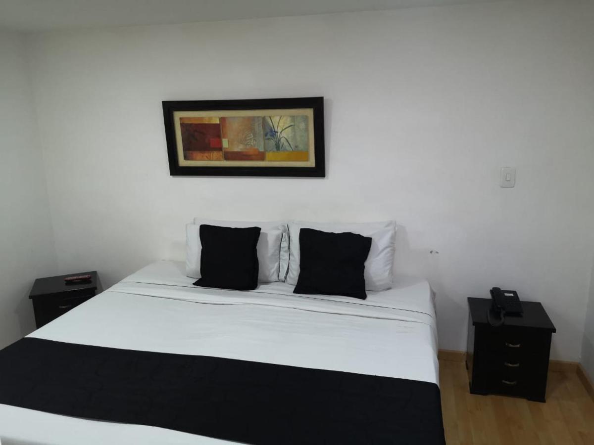 בוגוטה Hotel Santiago Plaza מראה חיצוני תמונה