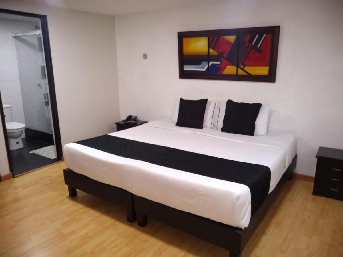 בוגוטה Hotel Santiago Plaza מראה חיצוני תמונה