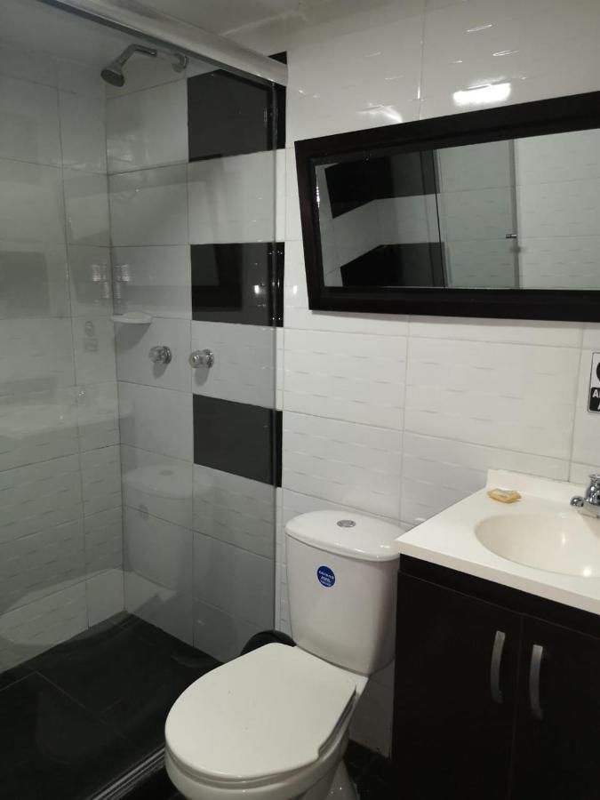 בוגוטה Hotel Santiago Plaza מראה חיצוני תמונה