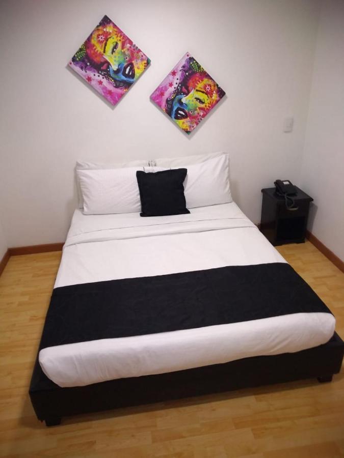 בוגוטה Hotel Santiago Plaza מראה חיצוני תמונה