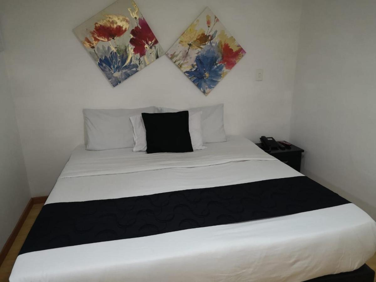 בוגוטה Hotel Santiago Plaza מראה חיצוני תמונה